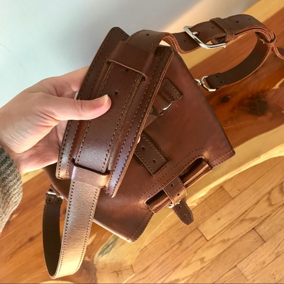 ❌ SOLD ❌ Saddleback Leather Medium Dry Bag - Picture 4 of 8